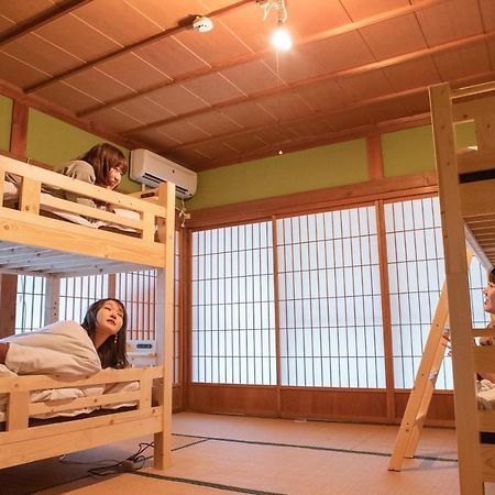 四国旅行のhub拠点 古民家ゲストハウス Heso Camp Miyoshi  Eksteriør bilde
