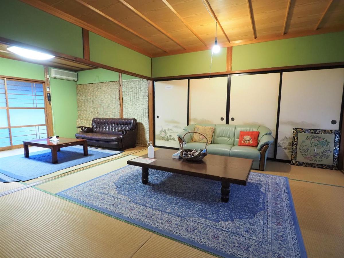 四国旅行のhub拠点 古民家ゲストハウス Heso Camp Miyoshi  Eksteriør bilde