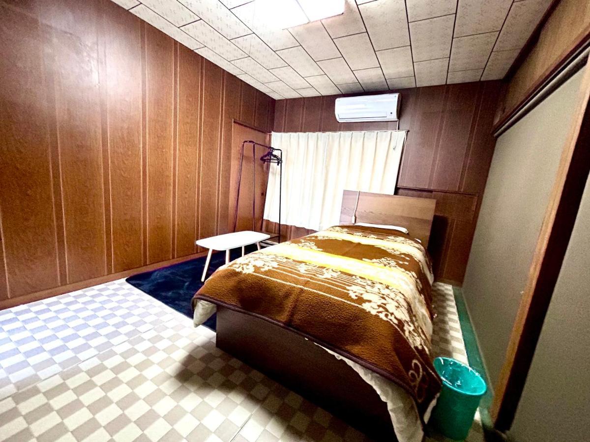 四国旅行のhub拠点 古民家ゲストハウス Heso Camp Miyoshi  Eksteriør bilde