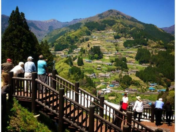 四国旅行のhub拠点 古民家ゲストハウス Heso Camp Miyoshi  Eksteriør bilde