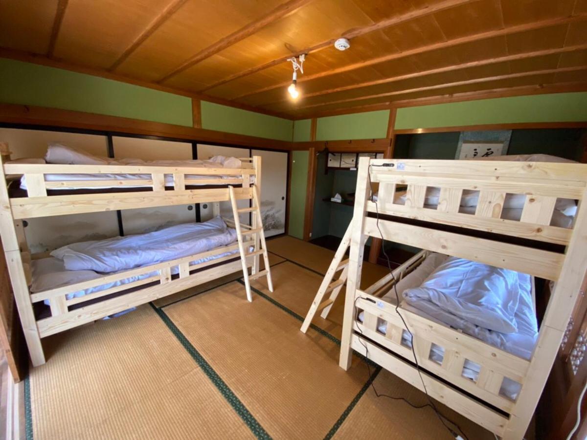 四国旅行のhub拠点 古民家ゲストハウス Heso Camp Miyoshi  Eksteriør bilde